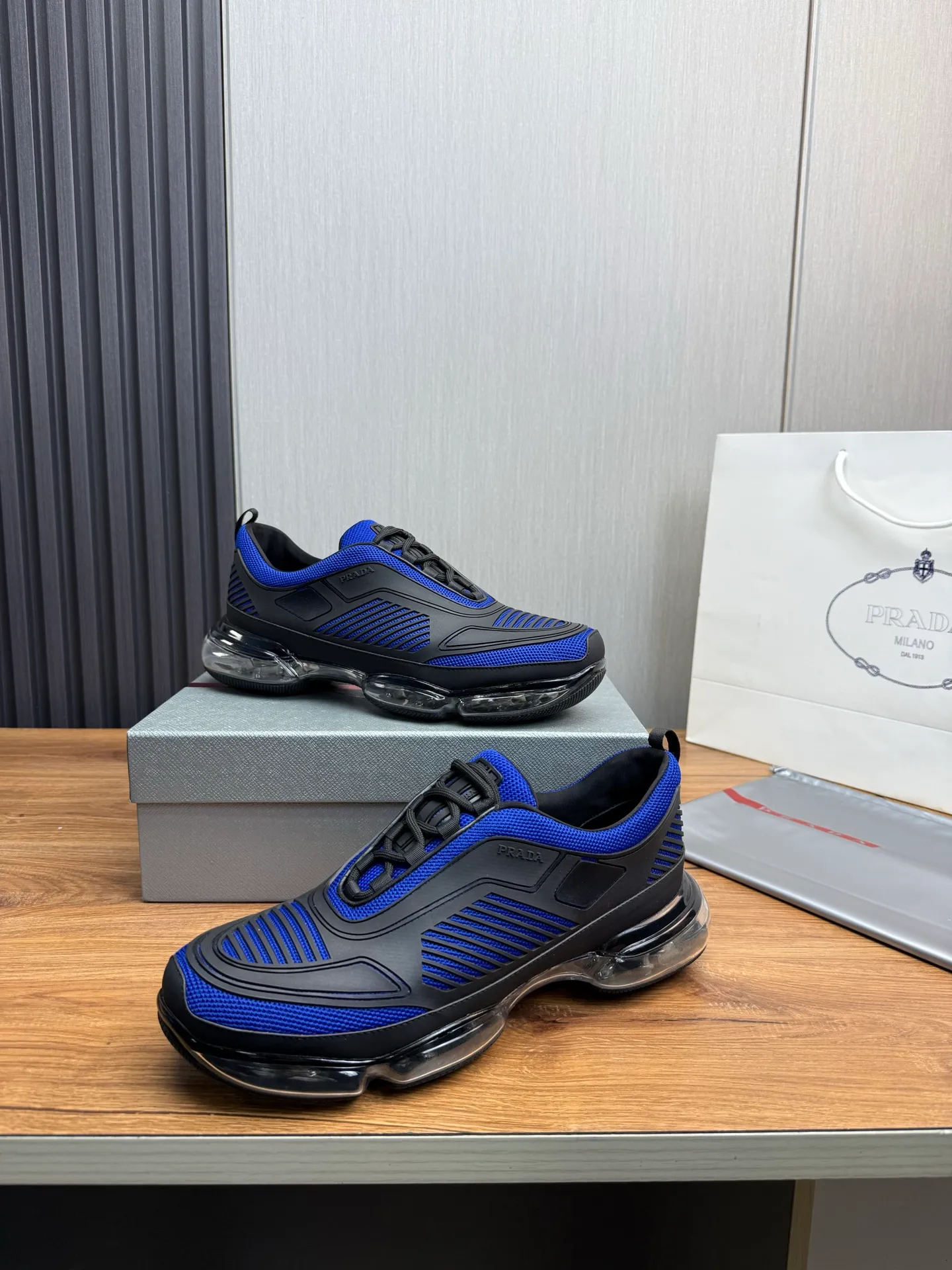 Men's shoes 💰640💰 [PRADA] Men's shoes are popular in the counter, high-quality shipments ✔️Official website synchronization, original fly-woven epoxy fabric + cowhide lining, 1⃣️ to 1⃣️ replica, original air-cushion original bottom, 38-45 (one size larger)